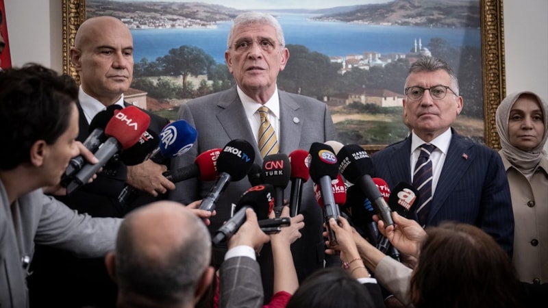 Müsavat Dervişoğlu, AK Parti Grubu'nu ziyaret etti