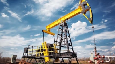 İran’ın Katar’daki ABD üssünü vurması, petrol fiyatlarını düşürdü