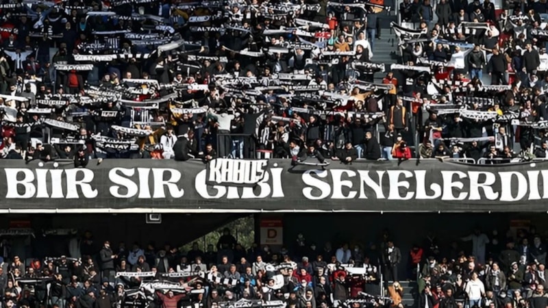 111 yıllık camiaya şok: Armaya haciz geldi