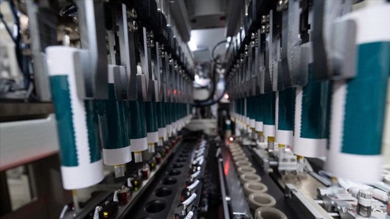 Türkiye'de 3 lityum-iyon batarya fabrikası üretime geçecek