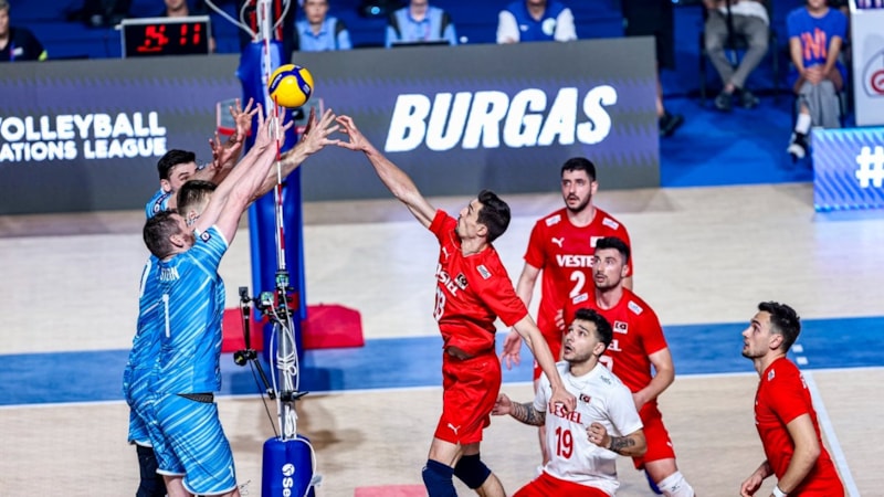 A Milli Erkek Voleybol Takımı, Slovenya'ya mağlup oldu