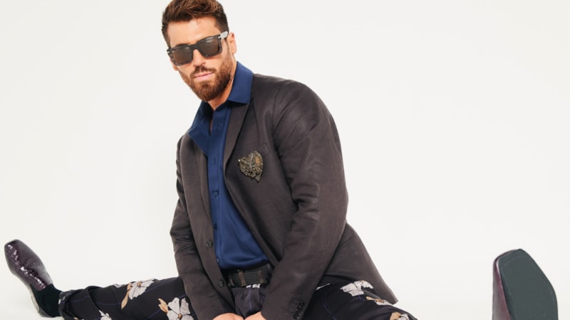 Can Yaman yeni sevgilisi Sara Bluma'yı paylaştı! Pozlar gündem oldu