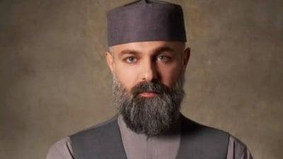 Kızıl Goncalar'ın Sadi'si Erkan Avcı yeni projesi için imaj değiştirdi