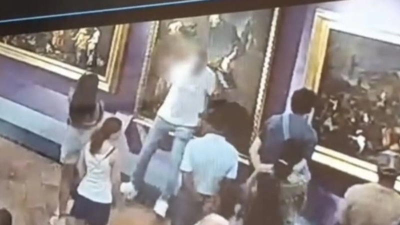 İtalya'da yine selfie krizi; milyonluk tablo hasar gördü, müze kapatıldı