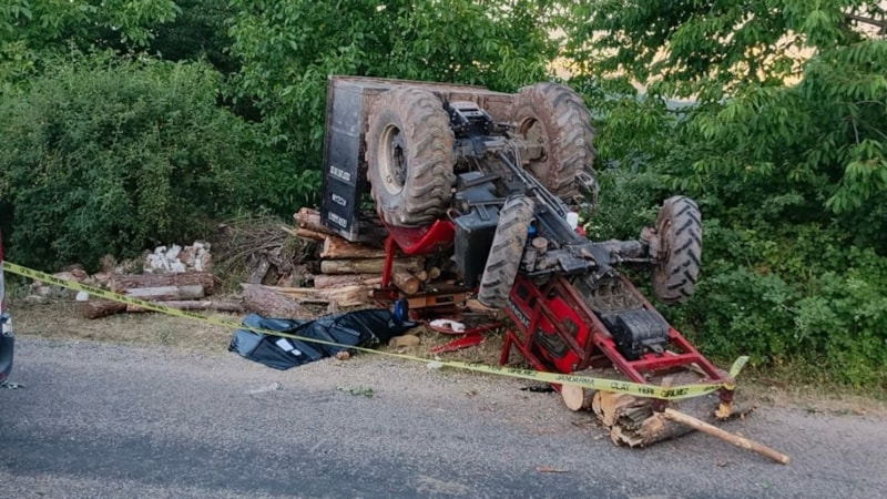 Bolu'da kontrolden çıkan traktör devrildi: 1 ölü, 2 yaralı
