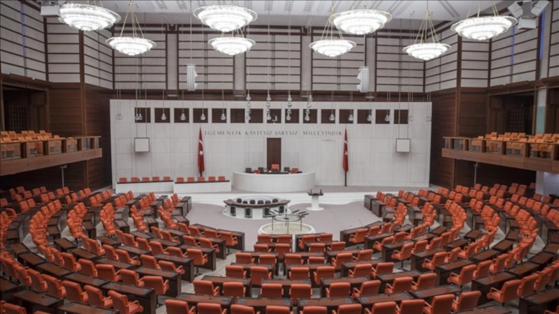 TBMM'nin çalışma süresi uzatıldı