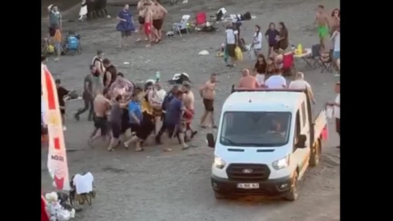 Zonguldak'ta boğulma tehlikesi geçiren genç hastanede hayatını kaybetti