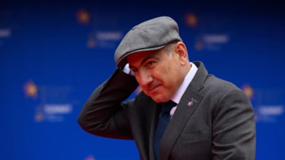 Nikol Paşinyan, Ermeni Kilisesi'ne cinsel organını göstermeyi teklif etti