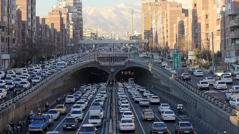 Ateşkes sonrası Tahran’a dönüşler nedeniyle yoğun trafik oluştu