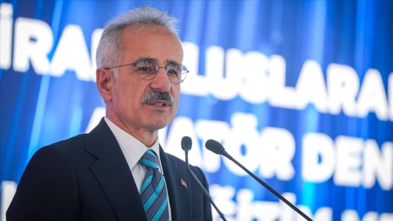 Abdulkadir Uraloğlu: Türkiye-İran arasındaki hava yolu ulaşımı kısmi olarak açıldı