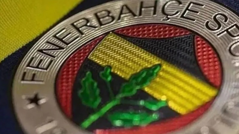 Fenerbahçe’de tarih yazdı: 4 yıllık imzayı atıyor