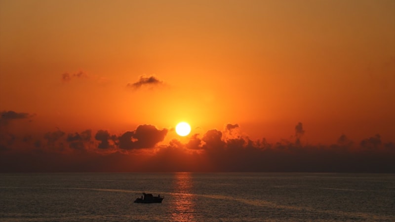 Trabzon'da gün batımı hayran bıraktı