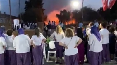 Bursa'da 'şalvar gecesi' eğlencesinde havai fişekler yangın çıkardı