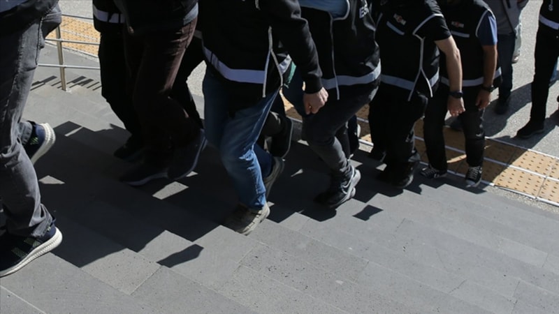 31 ilde FETÖ'ye yönelik operasyonda yakalanan 95 şüpheliden 65'i tutuklandı