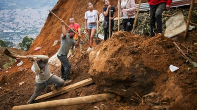 Kolombiya'daki toprak kaymasında ölenlerin sayısı 22'ye yükseldi