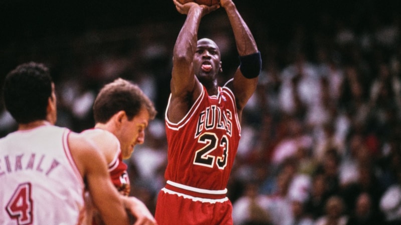 Micheal Jordan çaylak kartı rekor bedelle satıldı