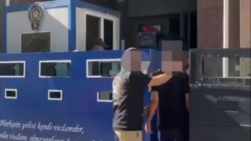 İzmir'de şafak operasyonu: 141 hükümlü gözaltında