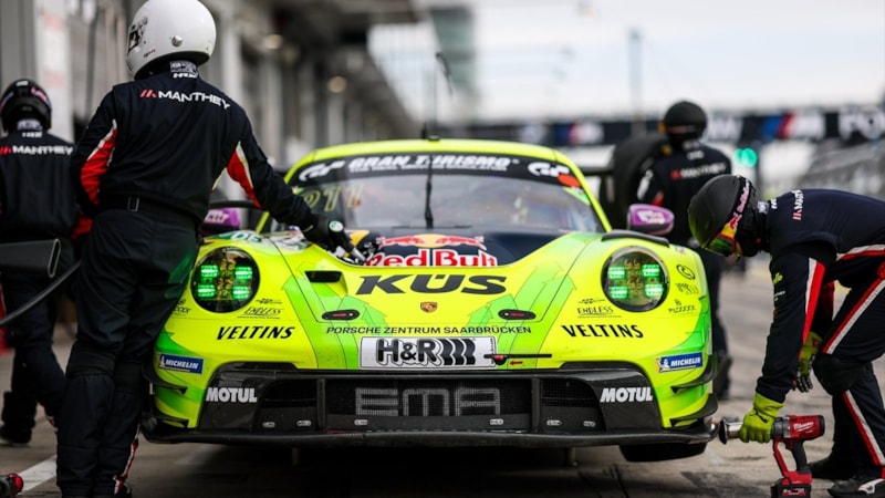 Ayhancan Güven'in aracı, Spa 24 Saat Yarışı'nı tamamlayamadı