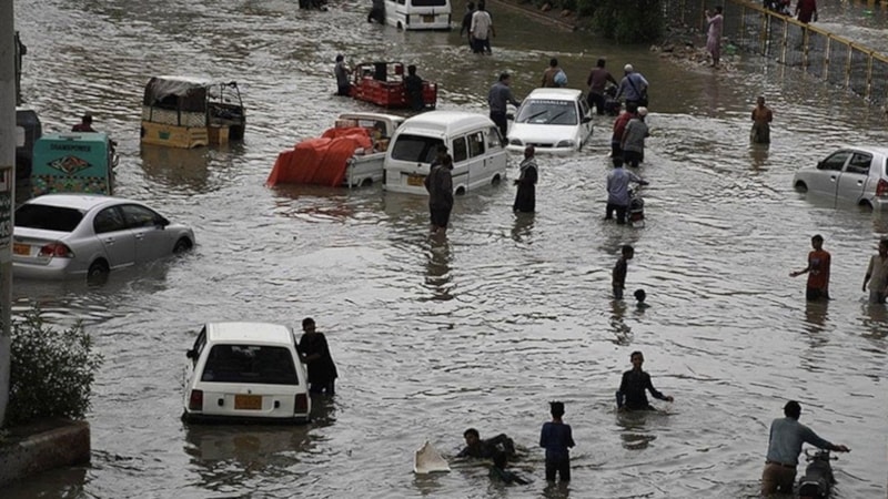 Pakistan'da aşırı yağışlar 38 can aldı