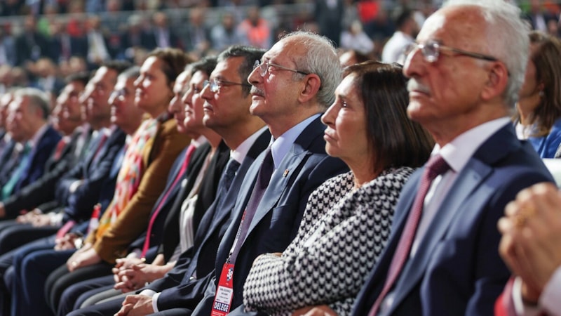 SON DAKİKA! CHP'nin şaibeli kurultay davası ertelendi