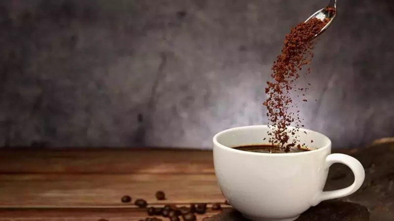 Lıkır lıkır içenler yandı: Gözleri bitiriyor...