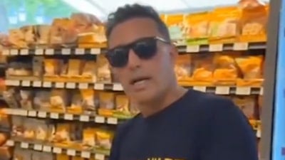 Mustafa Sandal'ın Almanya'da yaptığı domates hesabına okuyucudan 'İmamoğlu' göndermesi