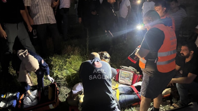 Dicle Nehri'ne düşen genç, ekipler tarafından kurtarıldı