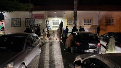 Tokat'da anaokulu kaydı için veliler geceden sıraya girdi