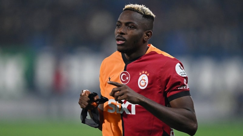 Victor Osimhen, Galatasaray'dan bir kez daha ek süre istedi