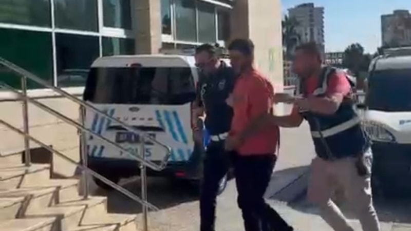 Adana'da hırsızlık suçundan aranan şahıs yakalandı