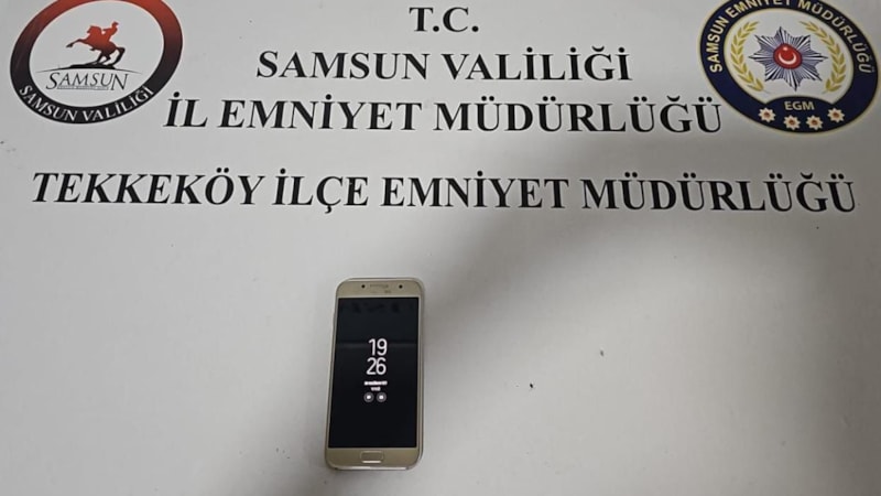 Samsun’da ehliyet sınavına göğüsüne gizlediği telefonla girdi