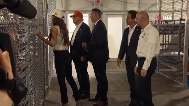 Trump'ın gözaltı tesisi: Timsahlarla çevrili! İşte Alcatraz'dan görüntüler...