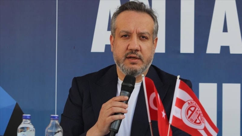 Antalyaspor Başkanı Sinan Boztepe görevini bıraktı!