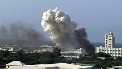 Somali'de askeri helikopter düştü