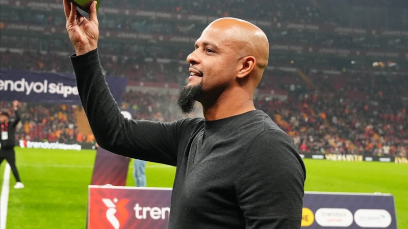 Felipe Melo'dan Hakan Çalhanoğlu'na Galatasaray çağrısı