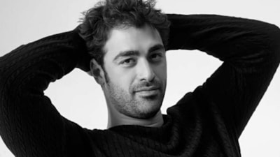 Datça'ya yerleşen oyuncu Sarp Levendoğlu konuştu: ‘Ucuz insanlar pahalı şeylerden hoşlanır’