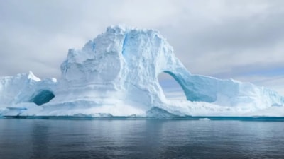 Antartika'da hızla eriyen buzullar dünyayı ısıtıyor