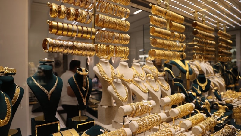 Altının kilosu günün sonunda 4 milyon 280 bin liraya geriledi