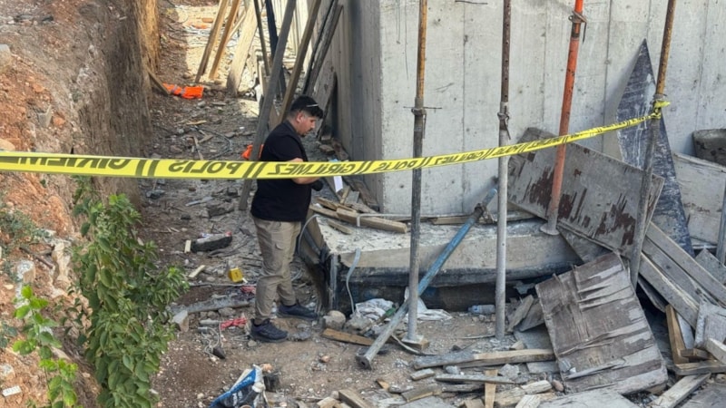 Adıyaman'da inşaattan düşen kalıp ustası yaşam savaşını kaybetti