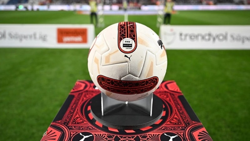 Süper Lig'de yenin sezonun derbi tarihleri belli oldu