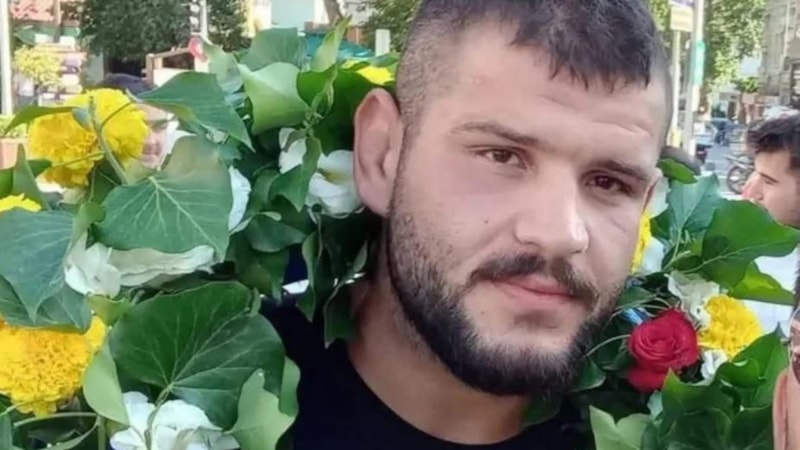 25 yaşındaki güreşçi Burak Bozkurt, kalp krizi sonucu yaşamını yitirdi