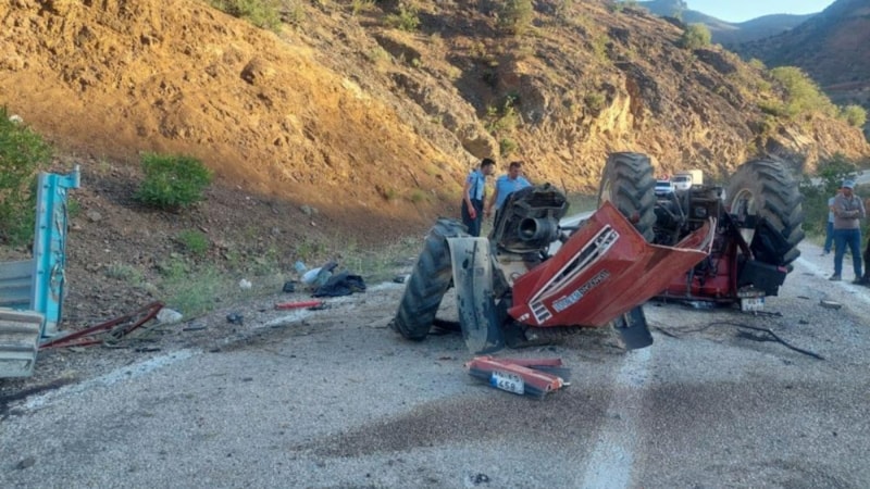 Karaman'da devrilen traktörün sürücüsü öldü