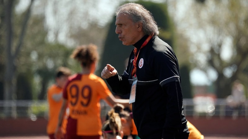 Galatasaray'da Metin Ülgen ile yollar ayrıldı