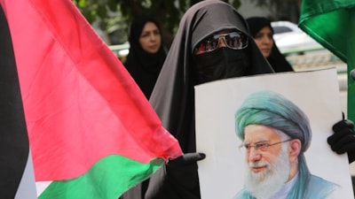 İran'da Hamaney'e destek gösterisi