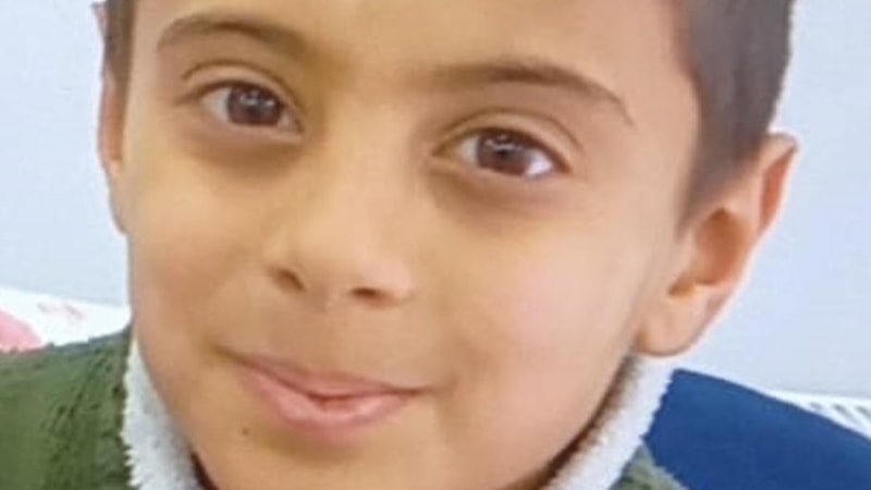 Kars'ta kayıp olan çocuk bebek arabasında uyurken bulundu