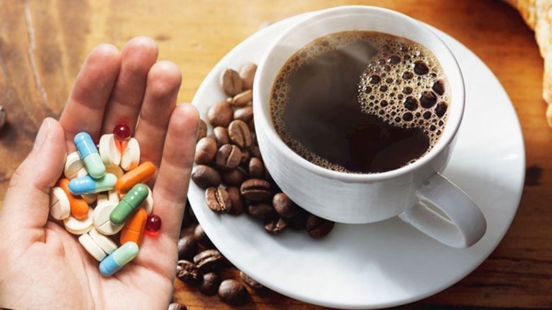 Kahveyle birlikte tüketilmemesi gereken ilaçlar listelendi: Faydadan çok zarar veriyor!