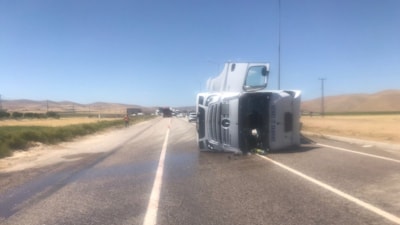 Malatya'daki kazada tanker devrildi