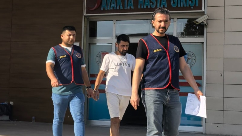 Bursa'da aranan zanlı kafede çay içerken yakaladı