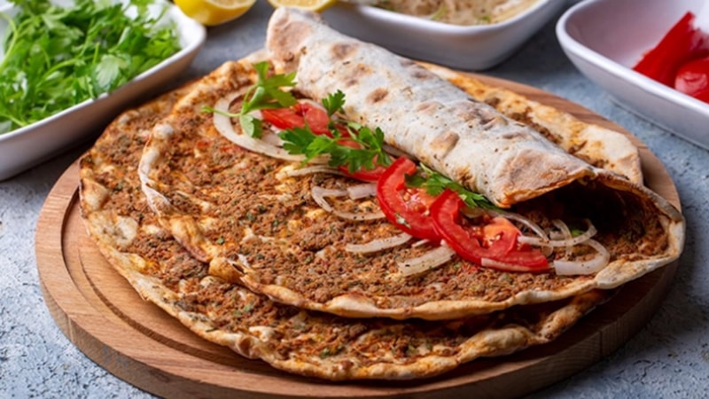 Ne Antalya ne Muğla! Bu illerde lahmacun yemek cep yakıyor