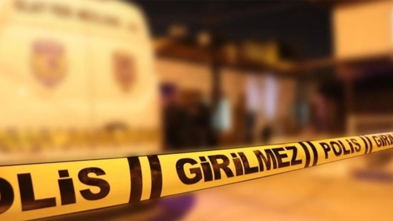 Sakarya'da babasını bıçaklayan şahıs barakayı yaktı